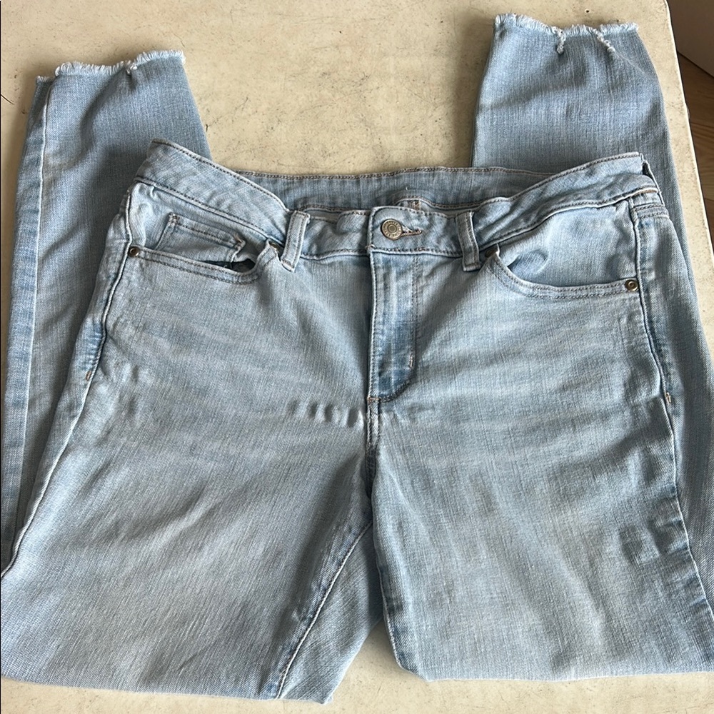 Blue Ankle Cropped Jeans with Soft Denim